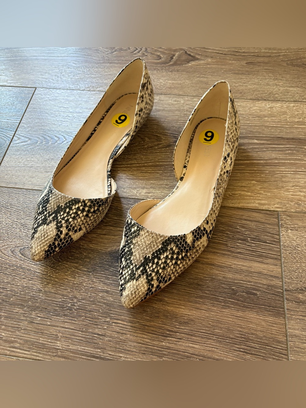 NWT Nine West Pointed D'Orsay Flats in Snake Print 9